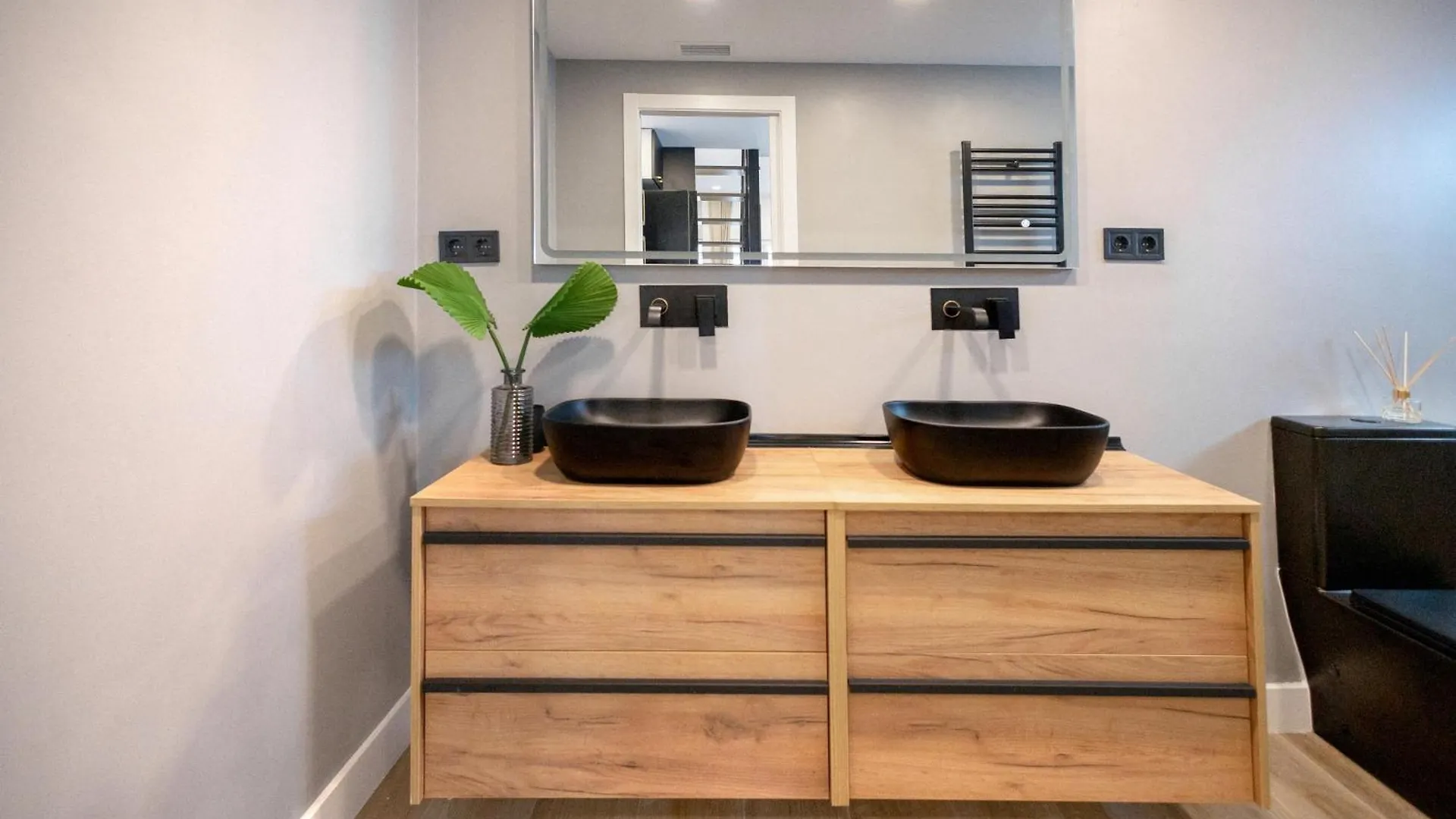 Casa Lanuza Apartment Malaga