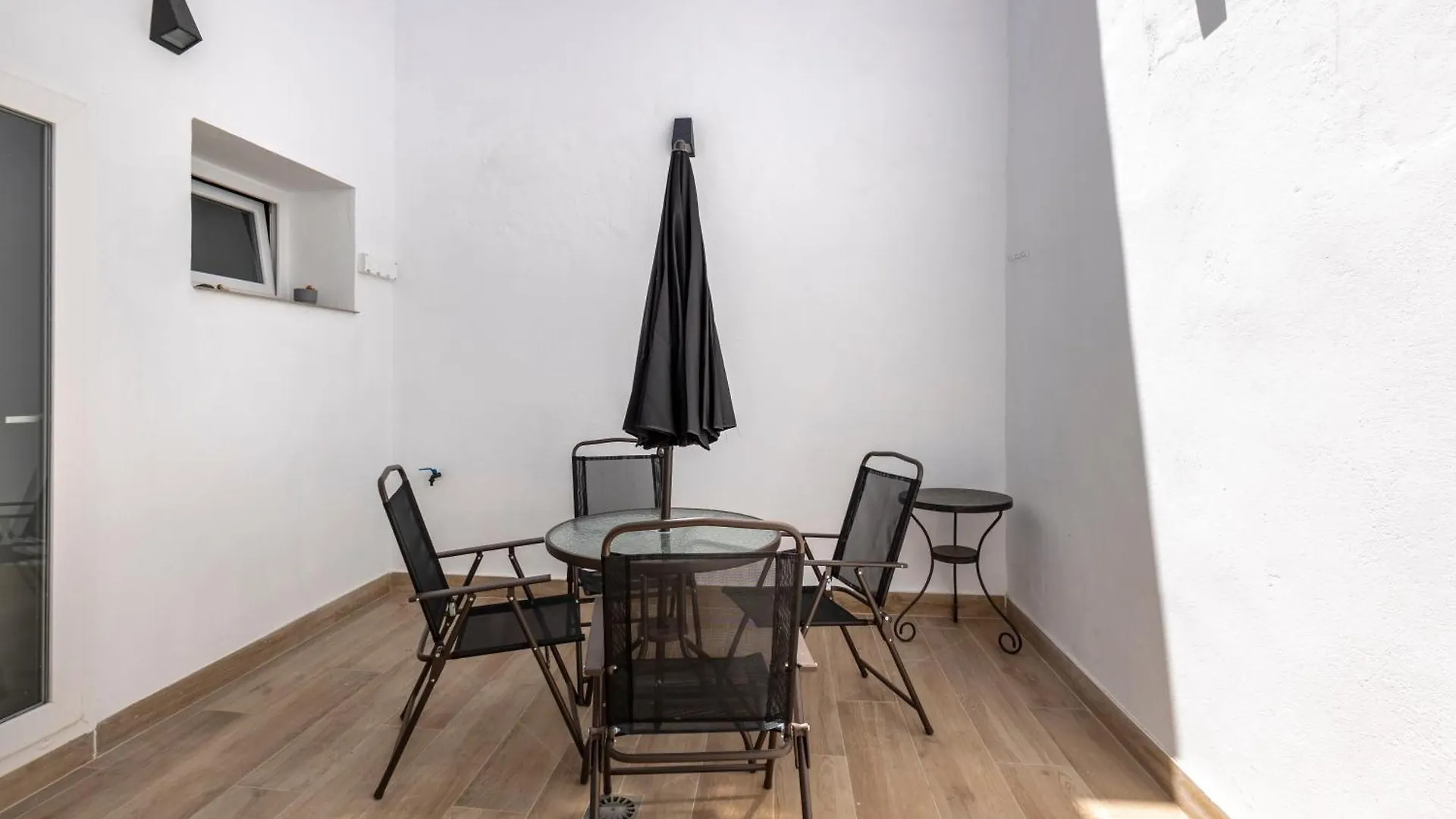 Casa Lanuza Apartment Malaga